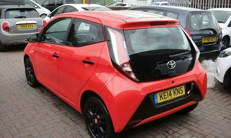 2014 14 Toyota Aygo ...