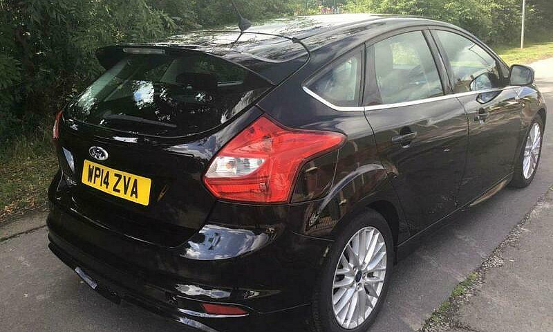 2014 14 Ford Focus 1...