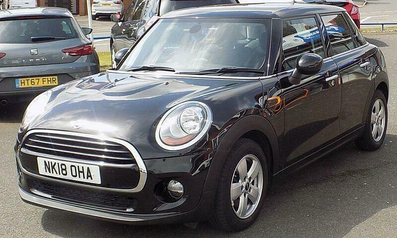 2018 18 Mini Hatch C...