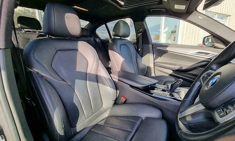 2018 Bmw 5 Series 53...