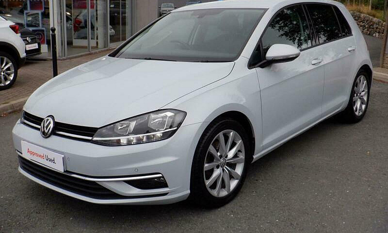 2017 Volkswagen Golf...
