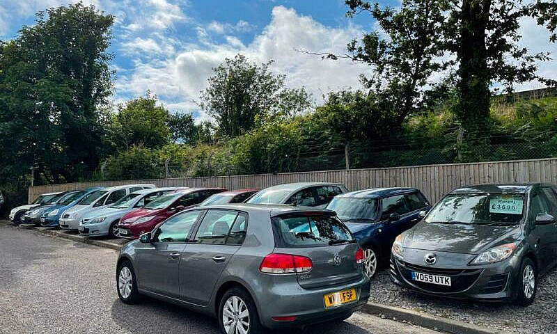 2010 Volkswagen Golf...