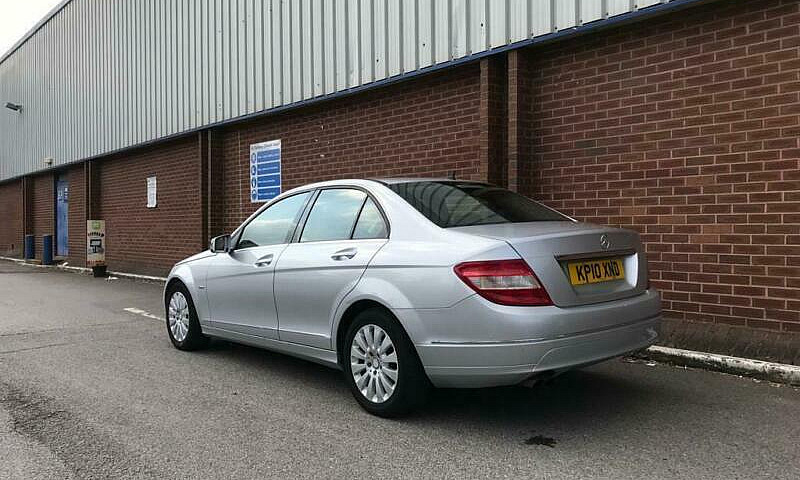 2010 Mercedes-Benz C...