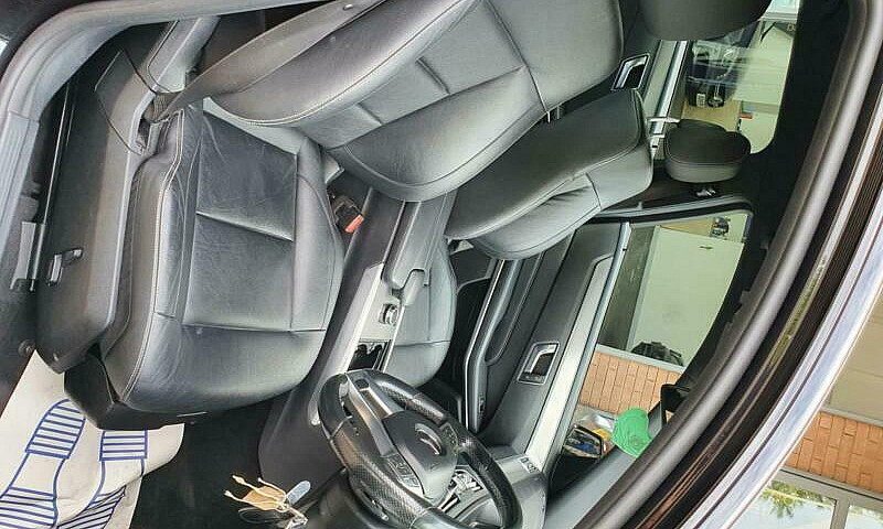 1 F Owner* 2015(65) ...