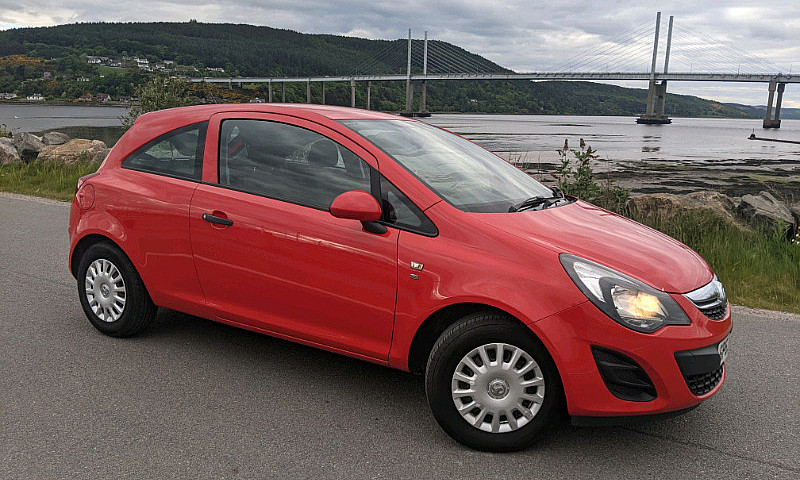 Corsa 1.0 - £30 Tax ...