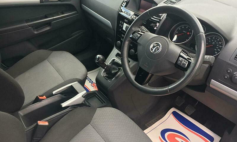2013 Vauxhall Zafira...