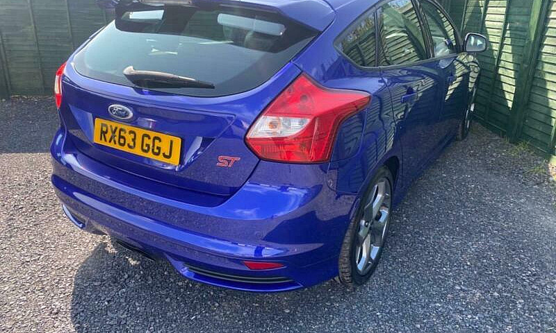 2013 Ford Focus 2.0T...