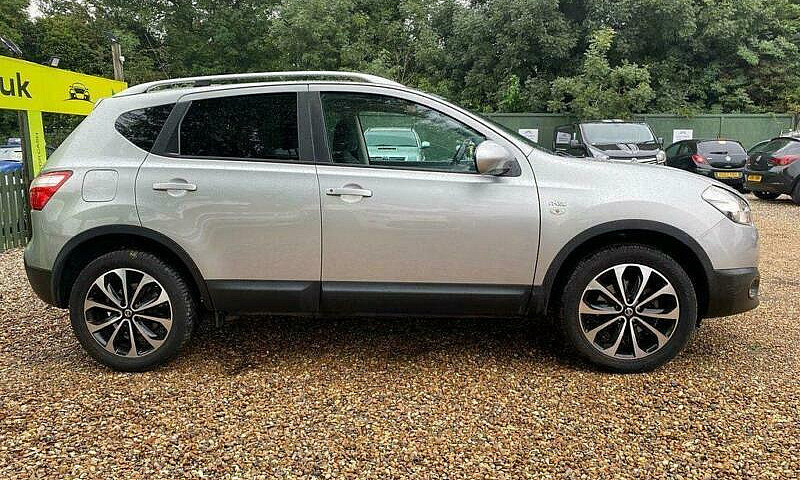 2011 Nissan Qashqai ...
