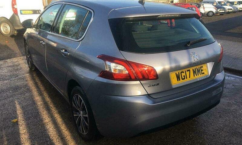 2017 Peugeot 308 Blu...