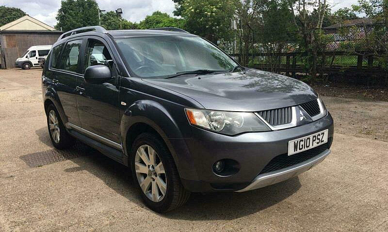 2010 Mitsubishi Outl...