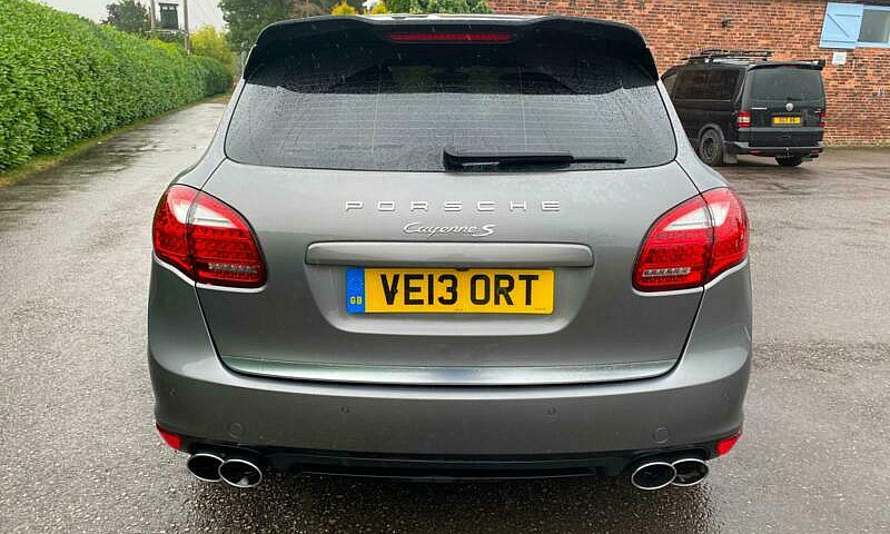 Porsche Cayenn 4.2 S...