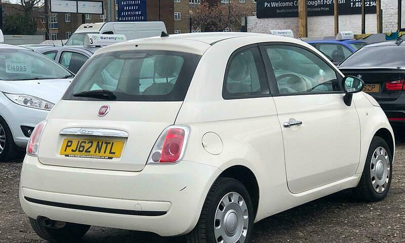 * 62 2013 Fiat 500 1...