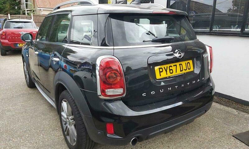 2017 Mini Countryman...
