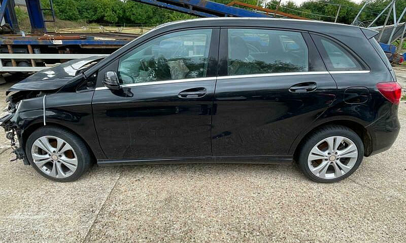 2016 Mercedes-Benz B...