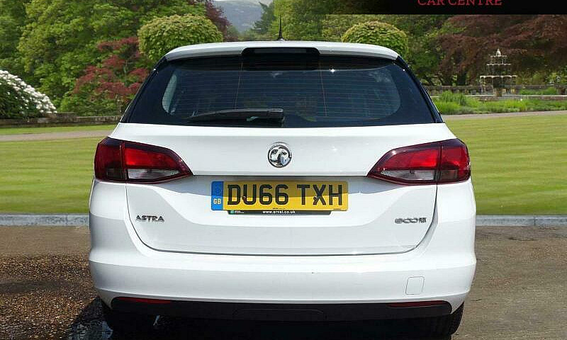2017 Vauxhall Astra ...
