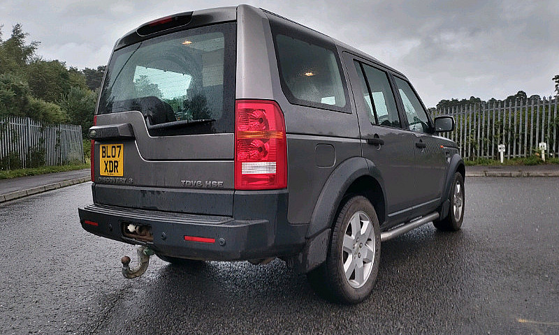 Land Rover Discovery...