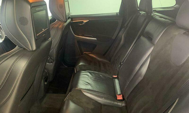 2014 14 Volvo Xc60 2...