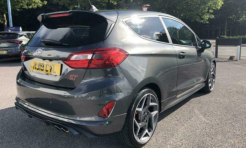 2019 Ford Fiesta St ...