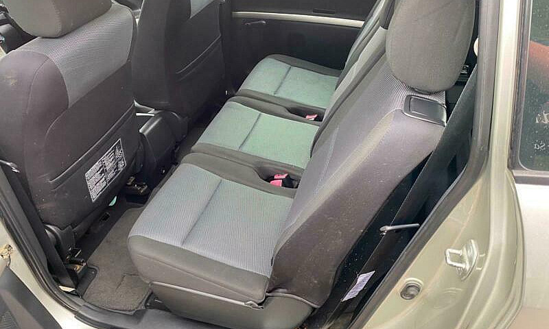 2004 Toyota Corolla ...