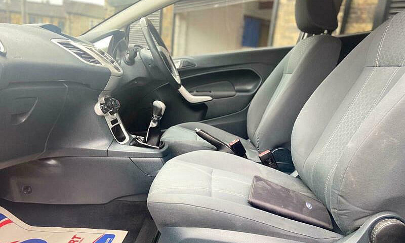 2012 Ford Fiesta 1.2...