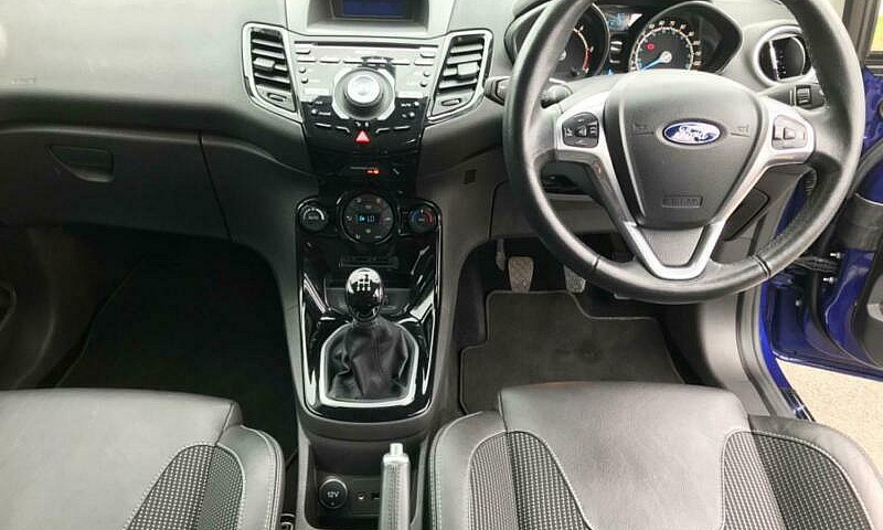 Ford Fiesta 1.6 Tita...