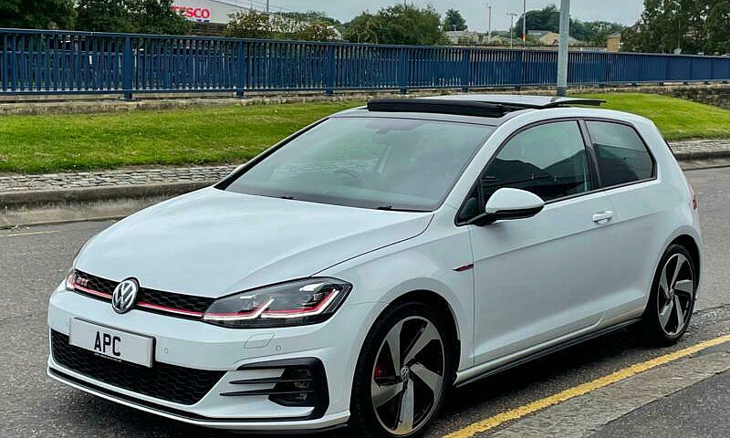 2019 Volkswagen Golf...