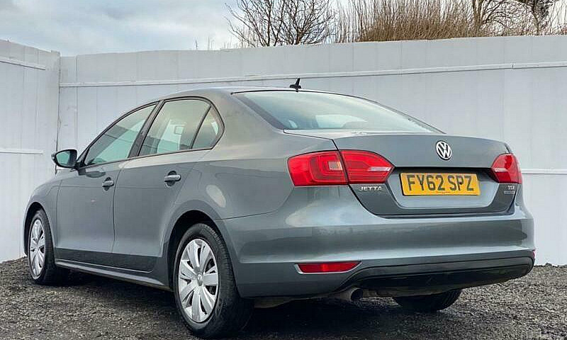 2012 Volkswagen Jett...