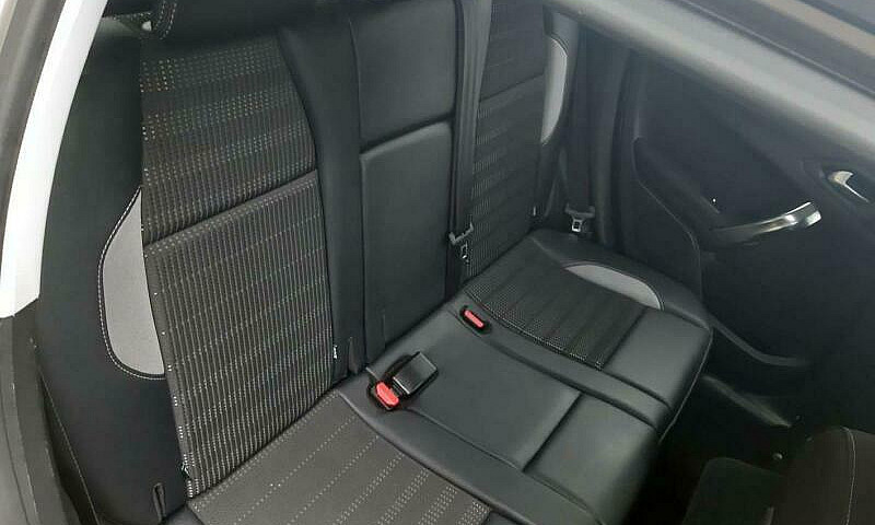 2013 Peugeot 2008 E-...