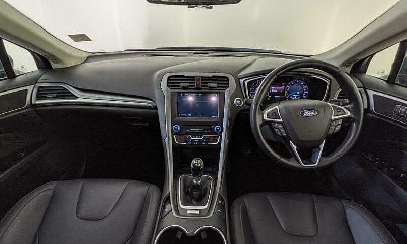 2017 Ford Mondeo Tit...