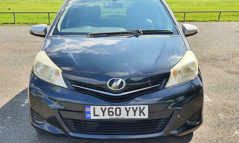 2010 Toyota Yaris Ic...