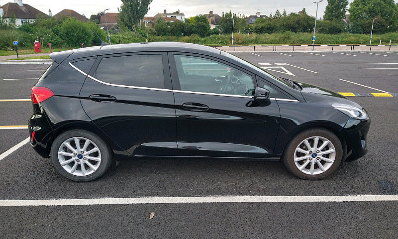 Ford Fiesta Titanium...