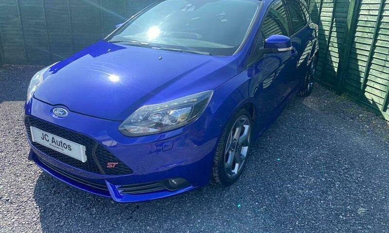2013 Ford Focus 2.0T...