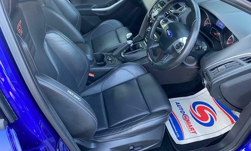 2013 Ford Focus 2.0T...