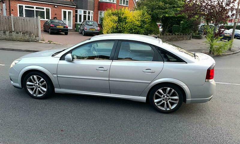 2008 Vauxhall Vectra...