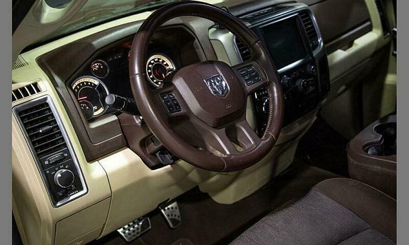 2014 Dodge Ram Slt 1...