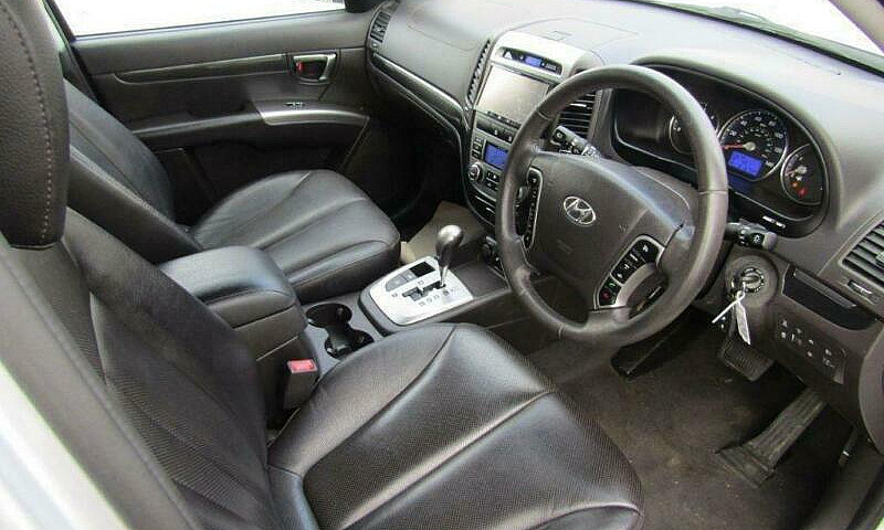 2011 Hyundai Santa F...