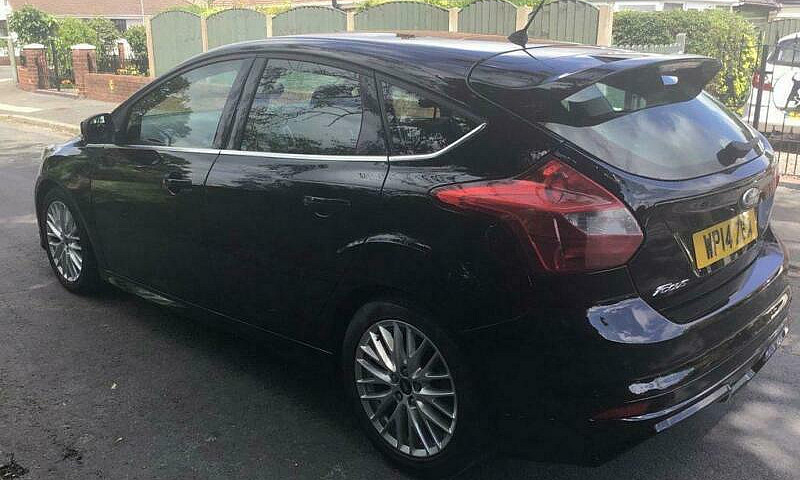 2014 14 Ford Focus 1...