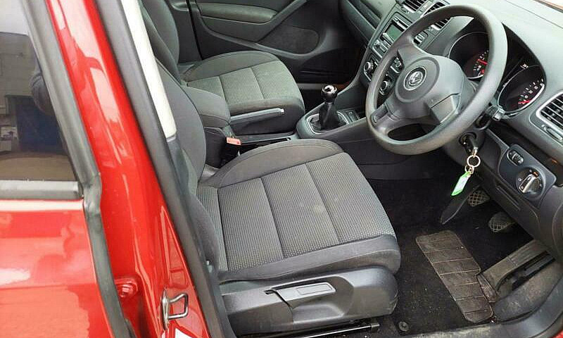2010 Volkswagen Golf...