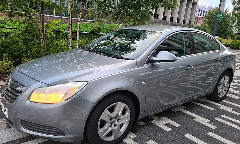 2010 Vauxhall Insign...