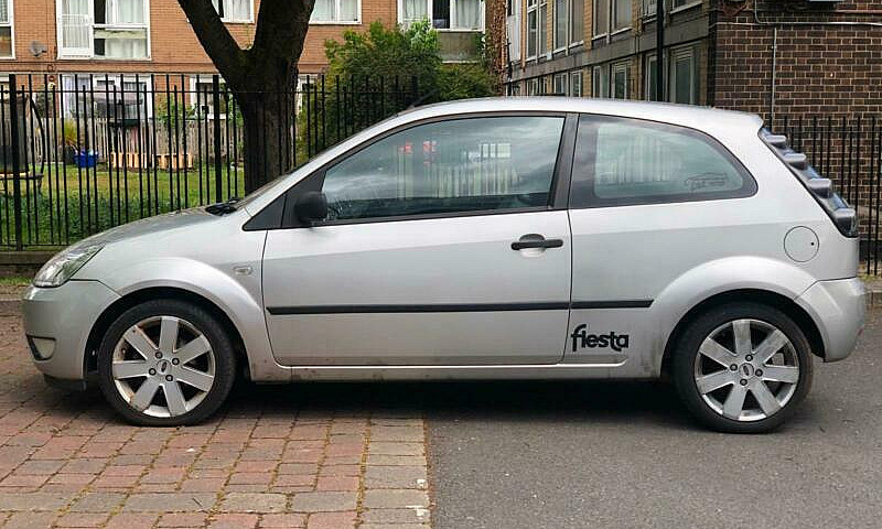 2004/53 Ford Fiesta ...