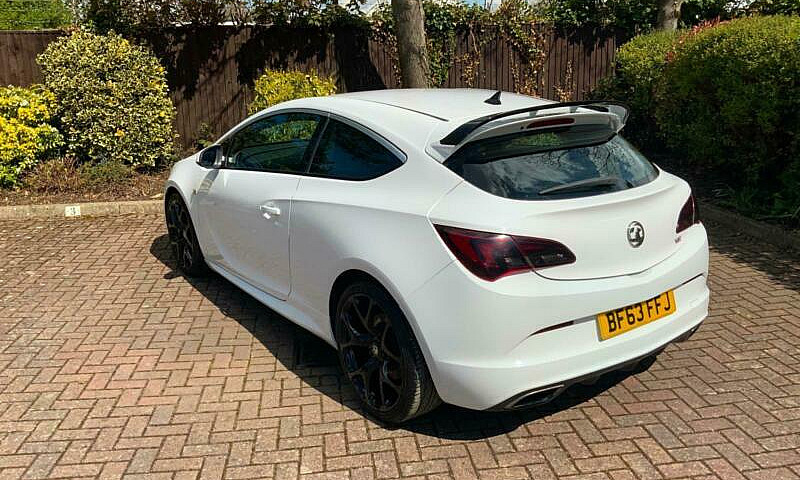 2013 Vauxhall Astra ...