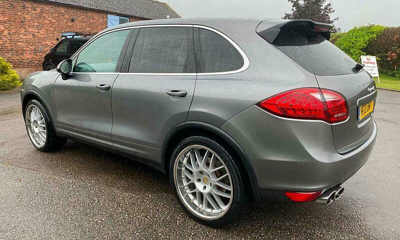 Porsche Cayenn 4.2 S...