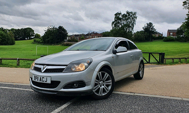 2011 Vauxhall Astra ...
