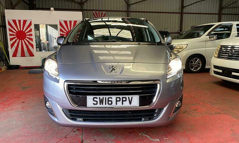 2016 Peugeot 5008 1....
