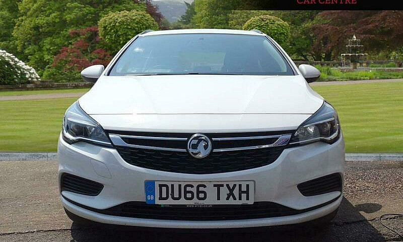 2017 Vauxhall Astra ...