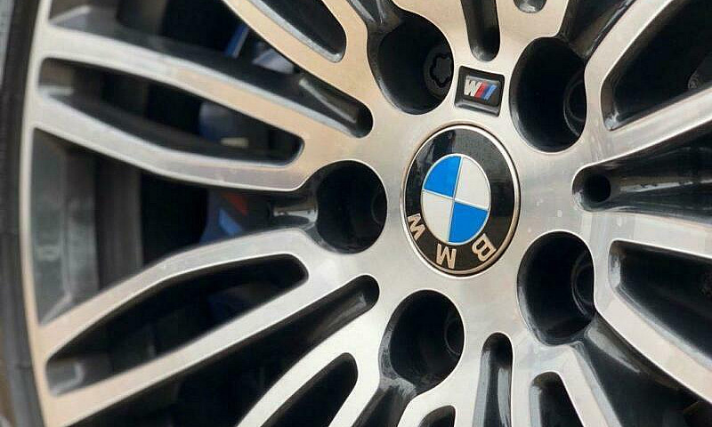2020 70 Bmw 5 Series...