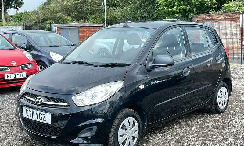 * 2011 Hyundai I10 1...