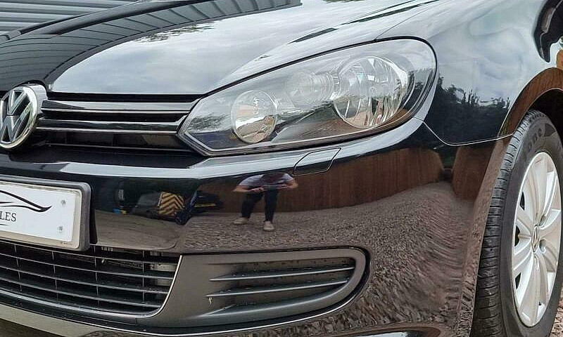 2011 Volkswagen Golf...