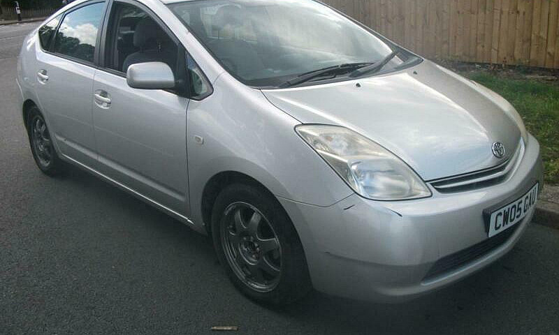 2005 Toyota Prius 1....