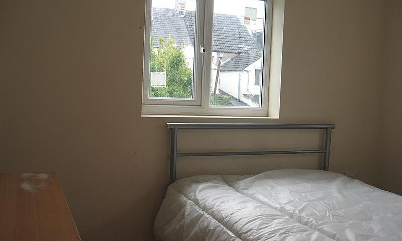 9 Bedroom Student Ho...
